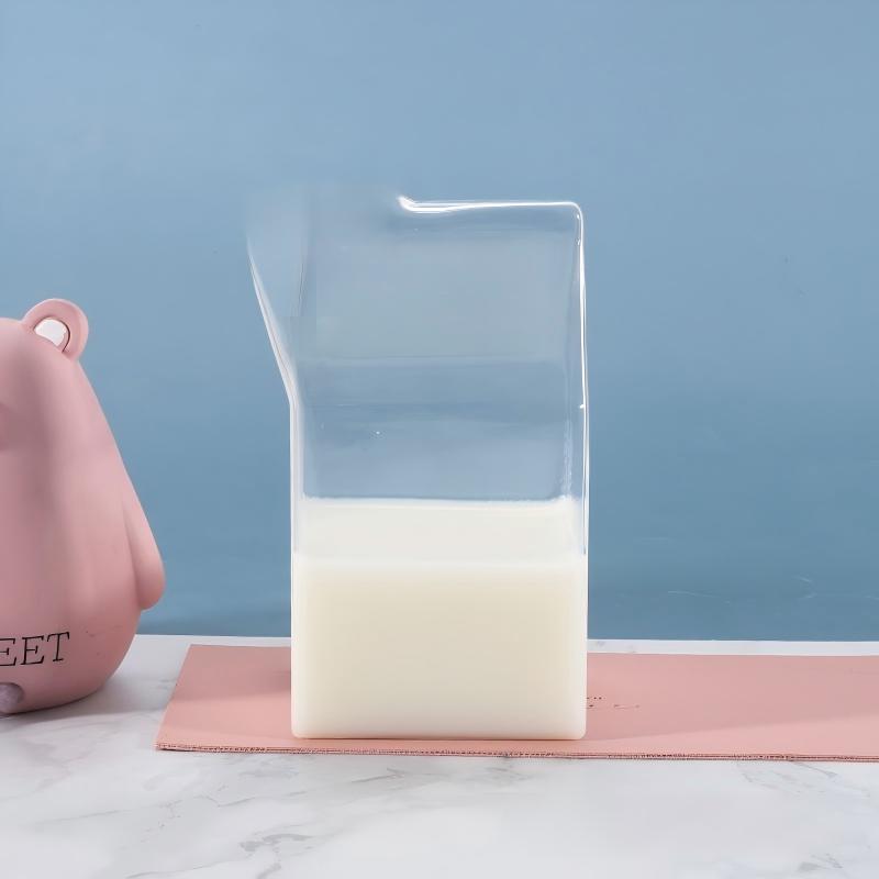 پارچ شیر شیشه ای کارتنی شکل